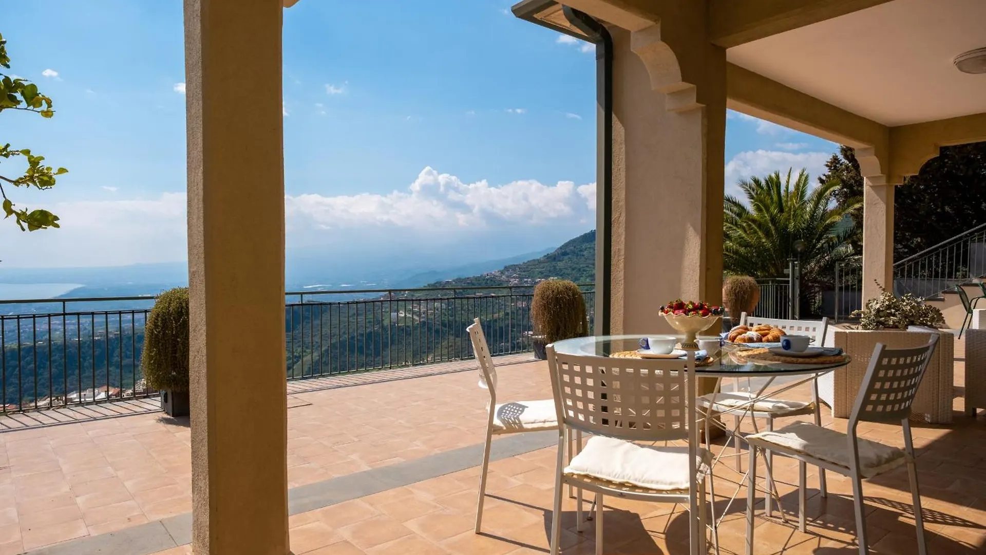 Villa La Gorgone Taormina Tatil Evi