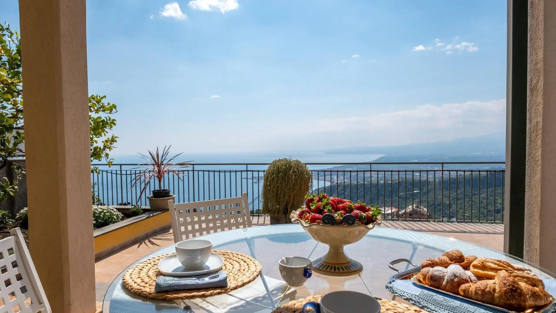 Tatil Evi Villa La Gorgone Taormina İtalya