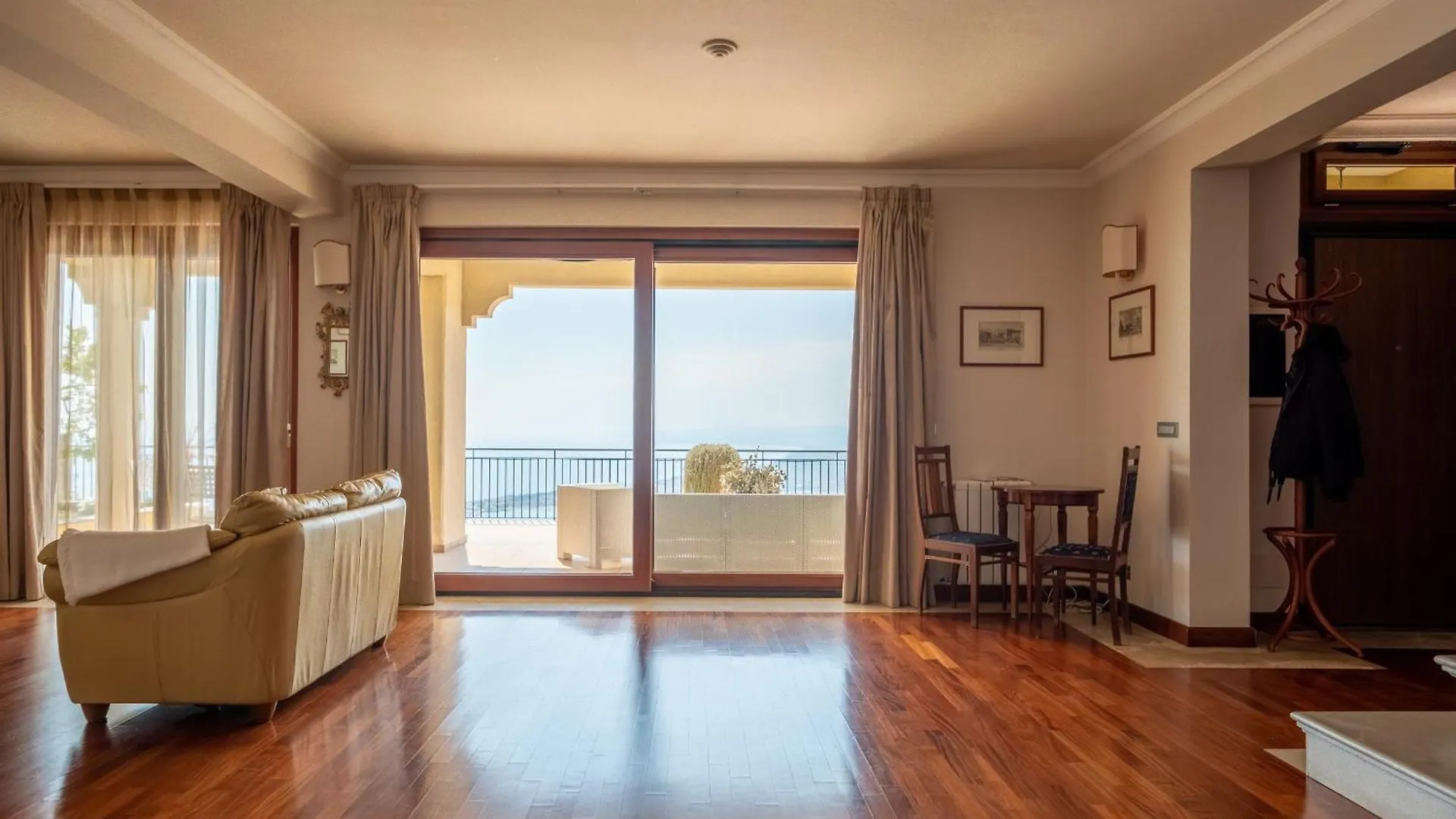 Villa La Gorgone Taormina 0*,  Italy